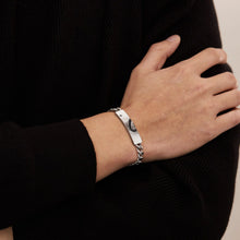 Engravable Matching Heart Charm Couple Bracelets In Titanium