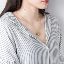Engravable Magnetic Broken Heart Necklace For Couples In Titanium