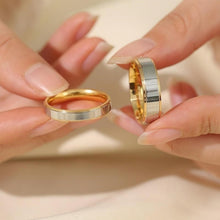 Engravable Simple Couple Rings Set In Titanium - CoupleSets