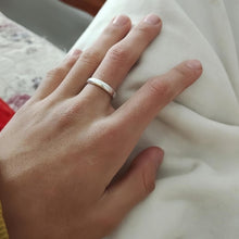 Engravable Simple Couple Promise Rings In Sterling Silver - CoupleSets