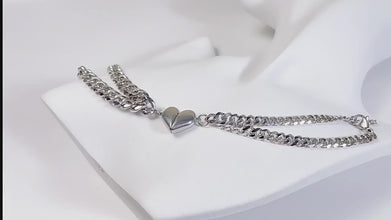 Unique Matching Heart Charm Magnetic Bracelet For Couples In Titanium